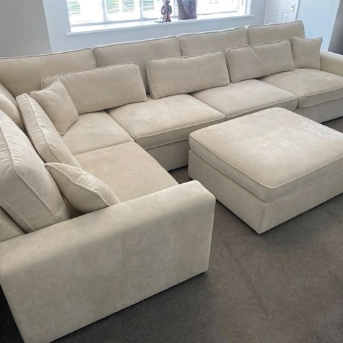 Traditional beige velvet - beige,